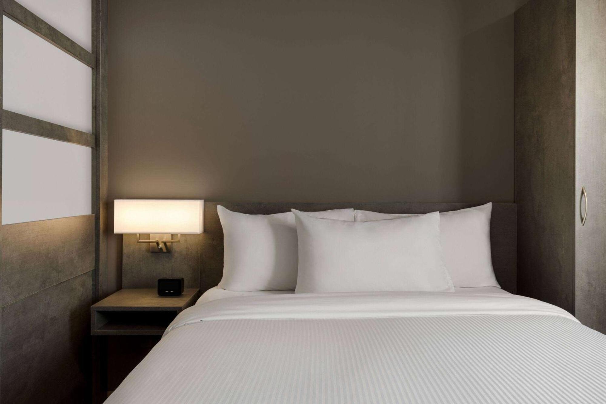 Microtel Inn & Suites By Wyndham Boisbriand Sainte-Therese Exterior photo